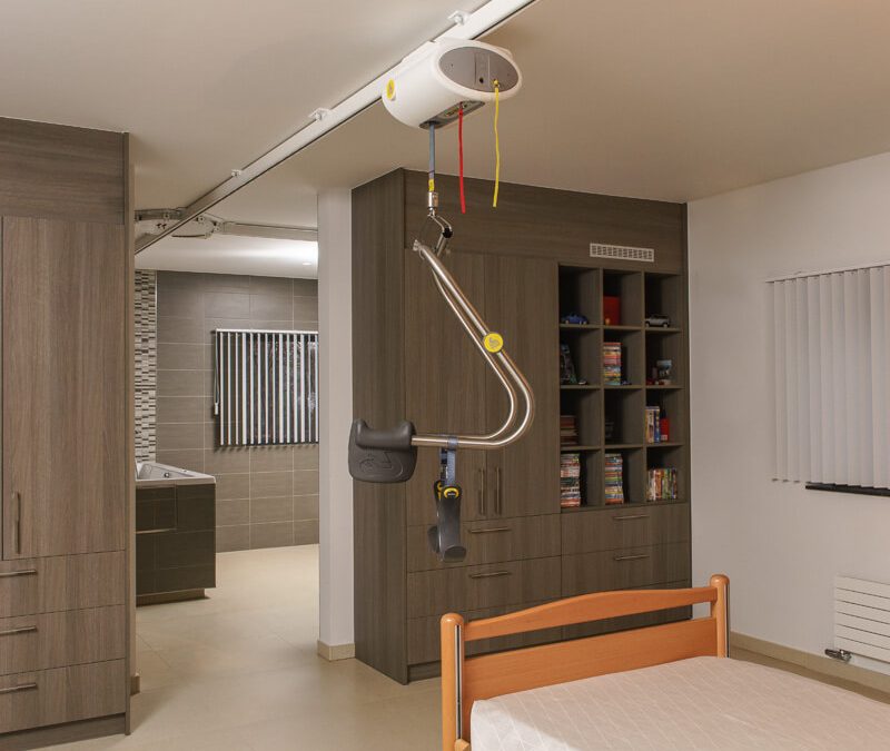 Grúa de techo para movilidad reducida